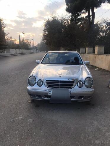 Mercedes E 270 1999, 303,000 km - 2.7 l - Ağdam