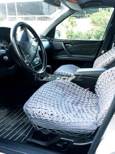 Mercedes E 270 1999, 303,000 km - 2.7 l - Ağdam