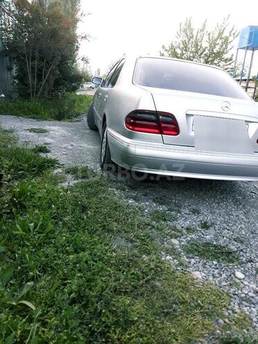 Mercedes E 270 1999, 303,000 km - 2.7 l - Ağdam