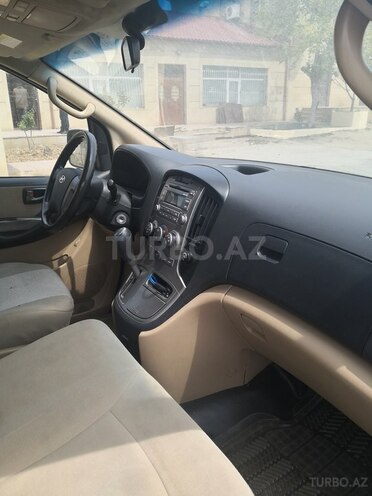 Hyundai H-1 2010, 110,000 km - 2.5 l - Bakı