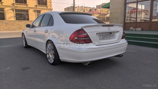 Mercedes E 240 2004, 295,000 km - 2.6 l - Bakı