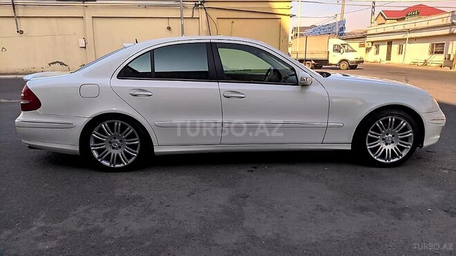 Mercedes E 240 2004, 295,000 km - 2.6 l - Bakı