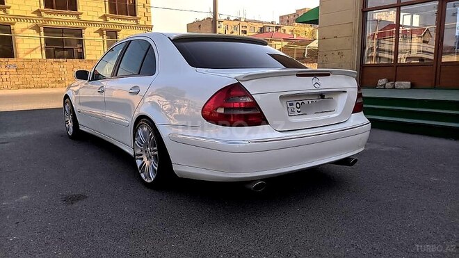 Mercedes E 240 2004, 295,000 km - 2.6 l - Bakı