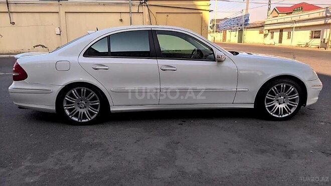 Mercedes E 240 2004, 295,000 km - 2.6 l - Bakı