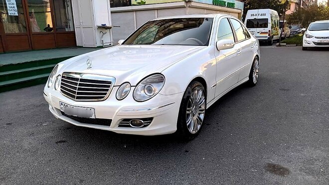 Mercedes E 240 2004, 295,000 km - 2.6 l - Bakı
