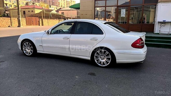 Mercedes E 240 2004, 295,000 km - 2.6 l - Bakı