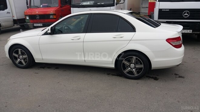 Mercedes C 200 2008, 212,000 km - 2.0 l - Bakı