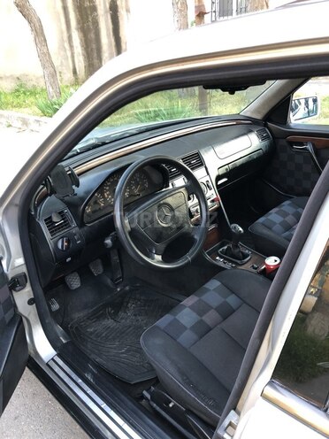 Mercedes C 220 1994, 630,000 km - 2.2 l - Bakı