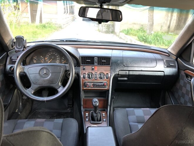 Mercedes C 220 1994, 630,000 km - 2.2 l - Bakı