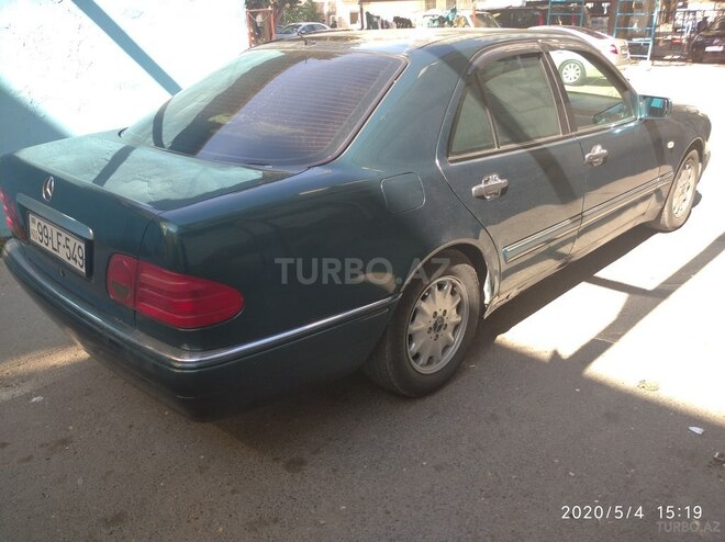 Mercedes E 230 1997, 338,000 km - 2.3 l - Bakı