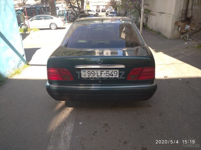 Mercedes E 230 1997, 338,000 km - 2.3 l - Bakı