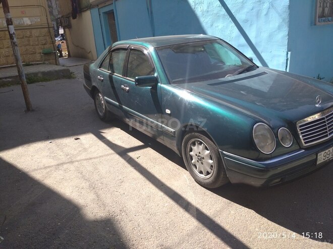 Mercedes E 230 1997, 338,000 km - 2.3 l - Bakı