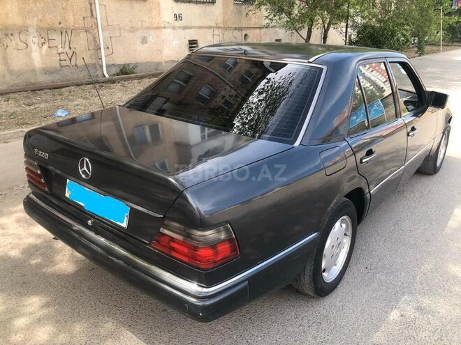 Mercedes E 200 1990, 398,000 km - 2.0 l - Sumqayıt