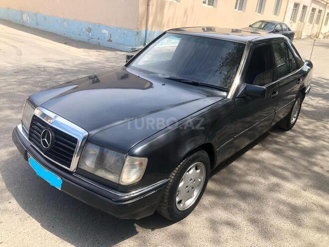 Mercedes E 200 1990, 398,000 km - 2.0 l - Sumqayıt