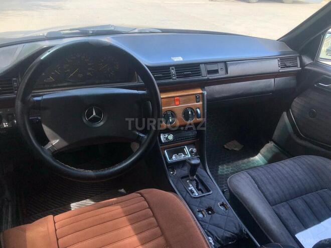 Mercedes E 200 1990, 398,000 km - 2.0 l - Sumqayıt