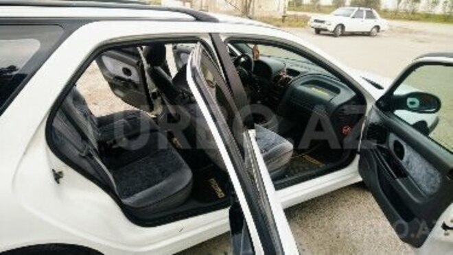 Renault Laguna 1996, 297,000 km - 2.0 l - Sumqayıt
