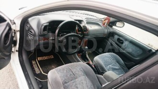 Renault Laguna 1996, 297,000 km - 2.0 l - Sumqayıt