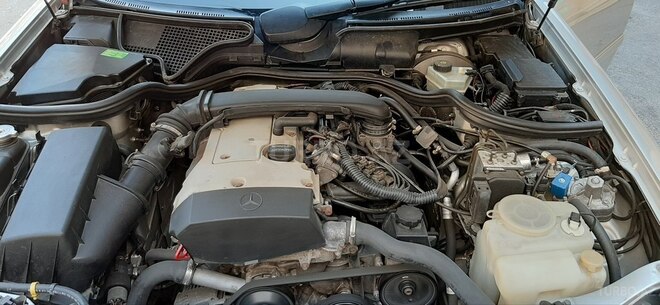 Mercedes E 200 1998, 196,638 km - 2.0 l - Bakı