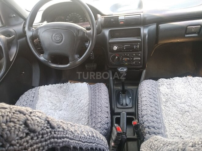 Opel Astra 1996, 350,000 km - 1.6 l - Bakı