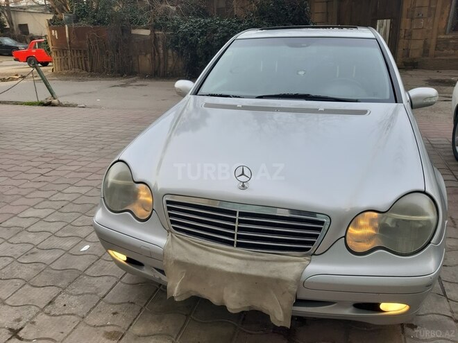 Mercedes C 220 2002, 552,000 km - 2.2 л - Bakı