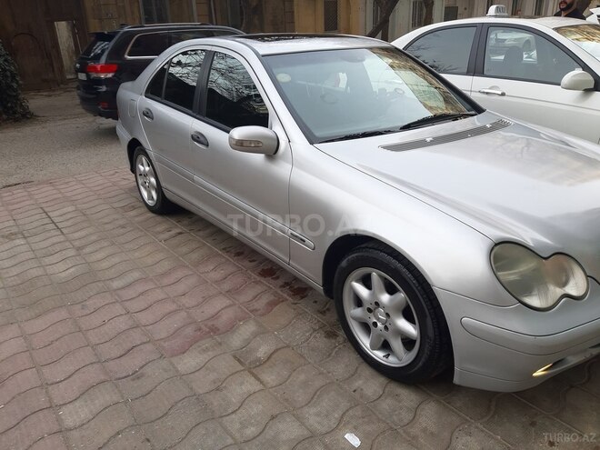 Mercedes C 220 2002, 552,000 km - 2.2 л - Bakı