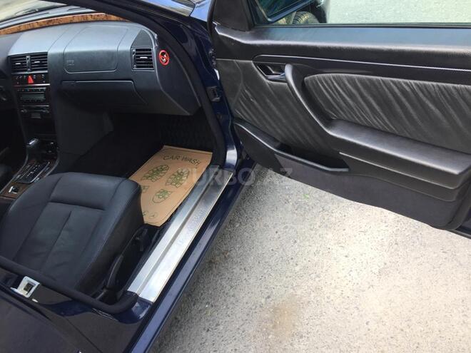 Mercedes C 200 1999, 230,000 km - 2.0 l - Bakı