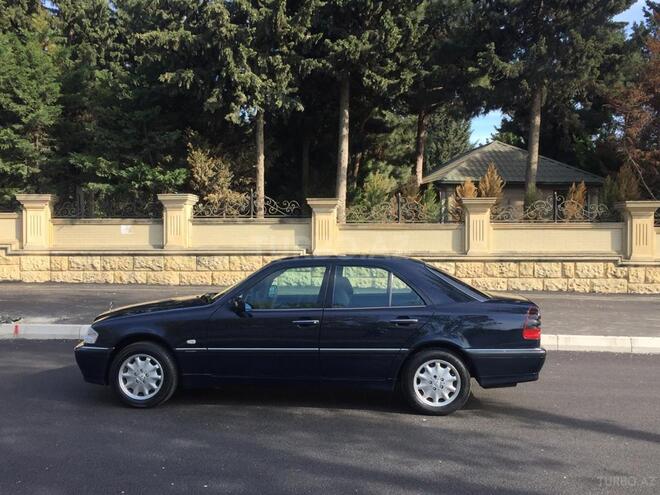 Mercedes C 200 1999, 230,000 km - 2.0 l - Bakı