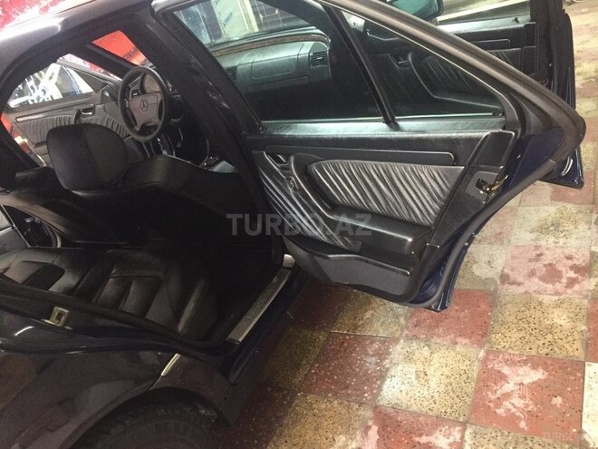 Mercedes C 200 1999, 230,000 km - 2.0 l - Bakı