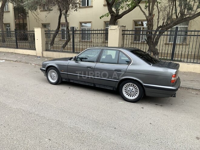 BMW 525 1991, 389,000 km - 2.5 l - Bakı