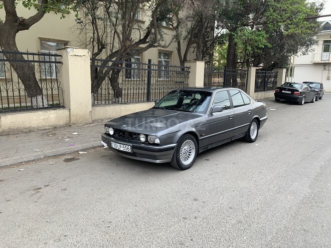 BMW 525 1991, 389,000 km - 2.5 l - Bakı