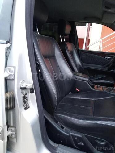 Mercedes E 240 2000, 348,080 km - 2.4 l - Cəlilabad