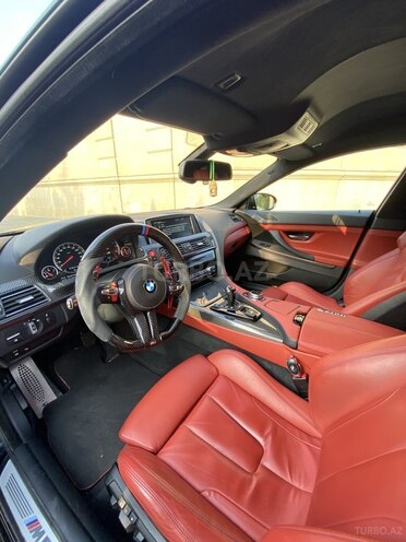 BMW M6 2013, 96,000 km - 4.4 l - Bakı
