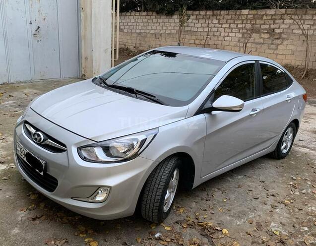 Hyundai Accent 2013, 121,000 km - 1.6 l - Bakı