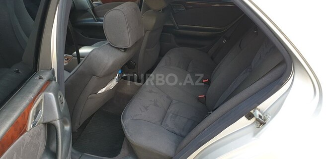 Mercedes E 230 1996, 326,000 km - 2.3 l - Bakı