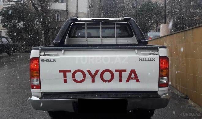 Toyota Hilux 2011, 136,000 km - 2.5 l - Bakı