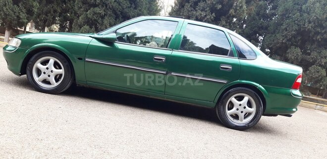 Opel Vectra 1996, 350,000 km - 1.8 l - Gəncə
