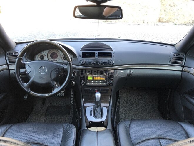 Mercedes E 240 2002, 300,000 km - 2.6 л - Bakı