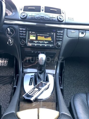 Mercedes E 240 2002, 300,000 km - 2.6 л - Bakı