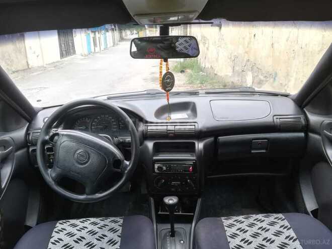 Opel Astra 1995, 371,000 km - 1.6 l - Bakı