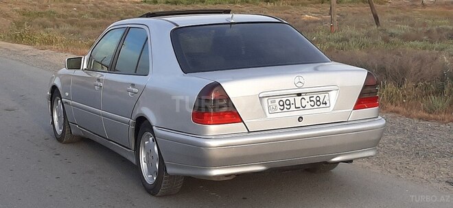 Mercedes C 220 1998, 350,000 km - 2.2 l - Bakı