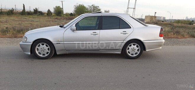 Mercedes C 220 1998, 350,000 km - 2.2 l - Bakı