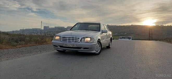 Mercedes C 220 1998, 350,000 km - 2.2 l - Bakı