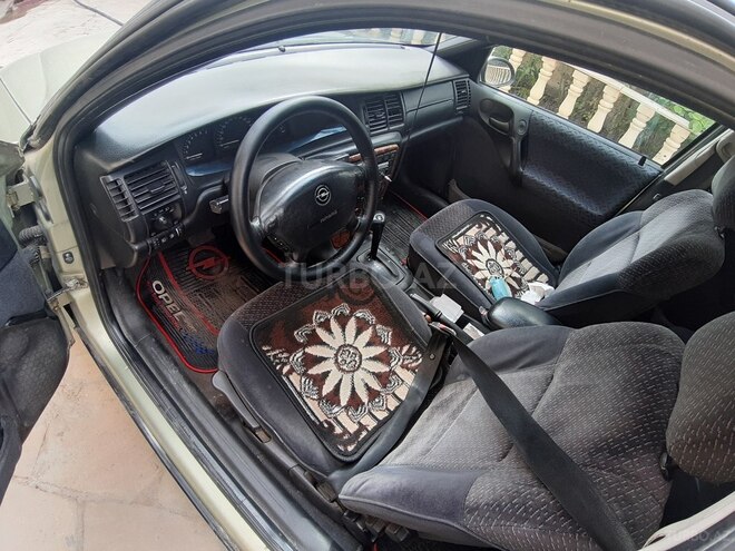Opel Vectra 1996, 274,000 km - 2.0 l - Bakı