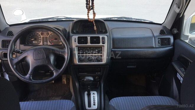 Mitsubishi Pajero io 2000, 270,000 km - 2.0 l - Bakı