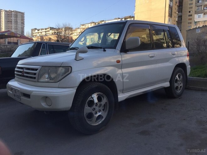 Mitsubishi Pajero io 2000, 270,000 km - 2.0 l - Bakı