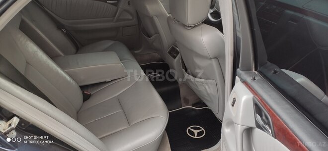 Mercedes E 240 1998, 285,000 km - 2.4 l - Bakı