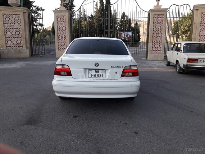 BMW 525 2002, 180,000 km - 2.5 l - Göyçay