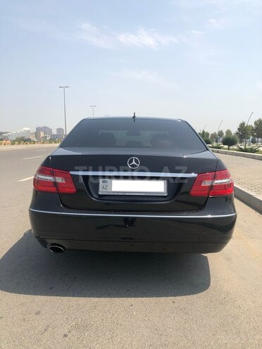 Mercedes E 250 2009, 140,000 km - 2.1 l - Bakı