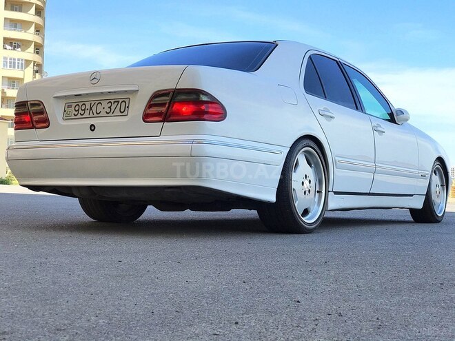 Mercedes E 240 2000, 330,161 km - 2.6 л - Bakı