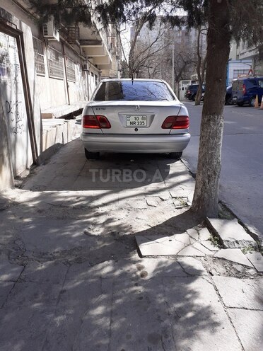 Mercedes E 200 1997, 365,400 km - 2.0 l - Bakı